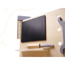 Warsztat z narzędziami drewniany na stoliku zestaw majsterkowicza