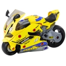 Otwierane boki motocykla i widoczny silnik