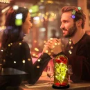 WIECZNA RÓŻA W SZKLE ŚWIECĄCA LED POMYSŁ NA PREZENT PIĘKNA JAK PRAWDZIWA