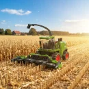 Duży Zdalnie Sterowany Kombajn RC z Efektem Dymu, Światłami i Pilotem – Realistyczny Model Maszyny Rolniczej